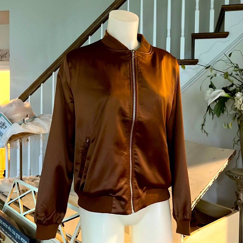Lightweight Bomber Jacket acket